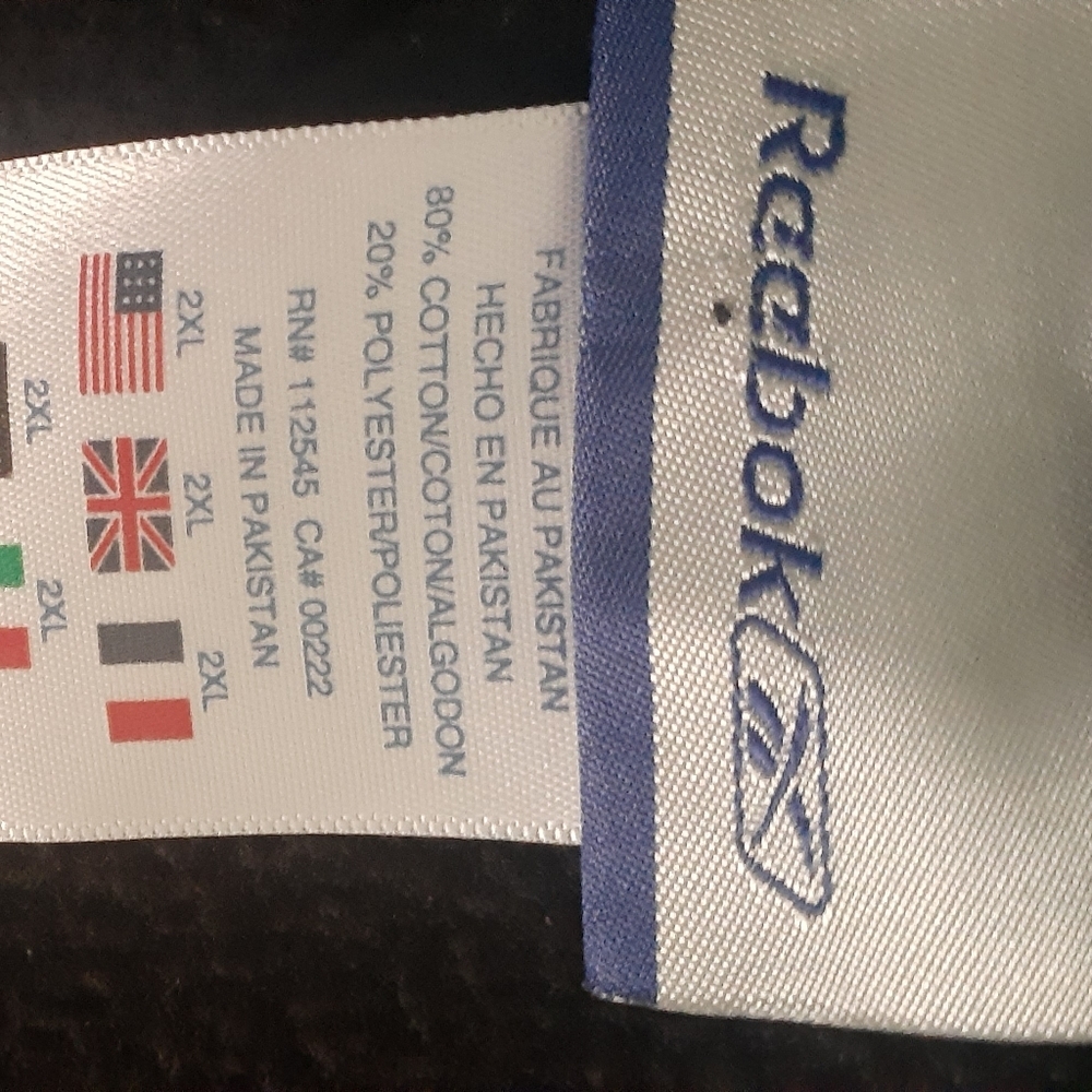 Reebok - Picture 4 of 4
